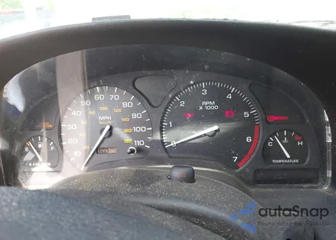 2001 Saturn Sl from USA, damaged, VIN 1G8ZF52851Z238231